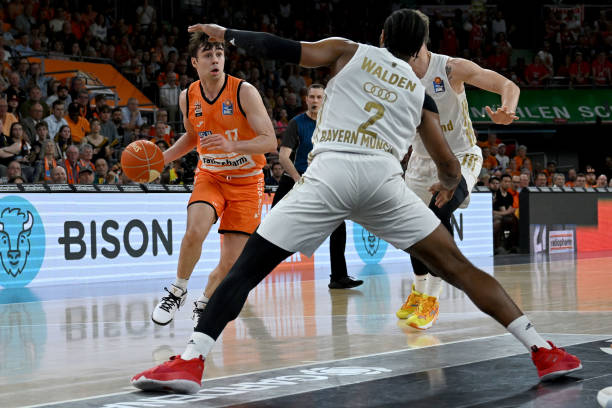 来了更多的 来了更多的