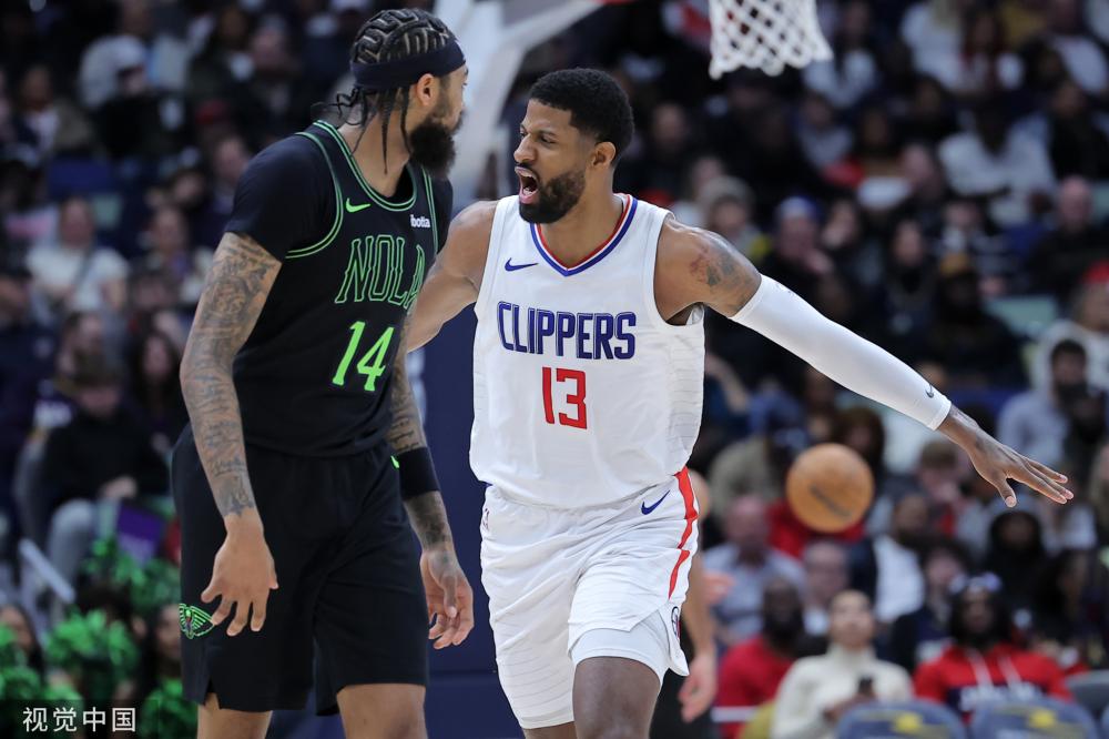 在冰场上尽 在冰场上尽