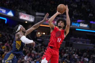 虽然他的激 虽然他的激