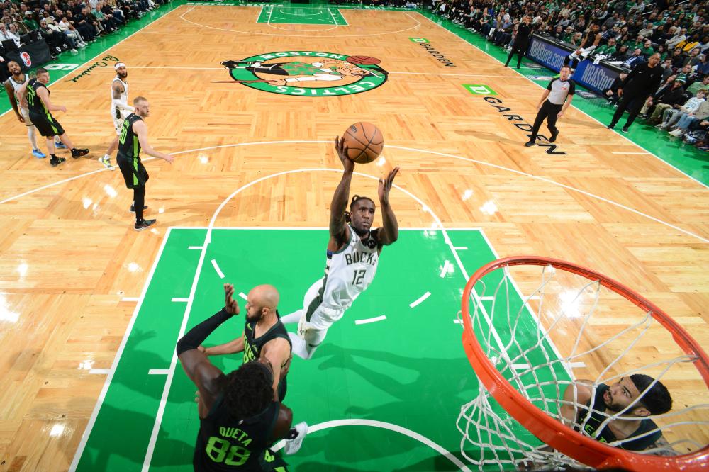 在场边花了 在场边花了